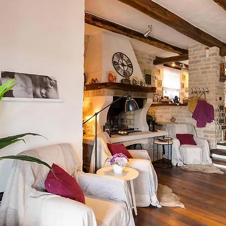Renovated Heritage With Swimming Pool In